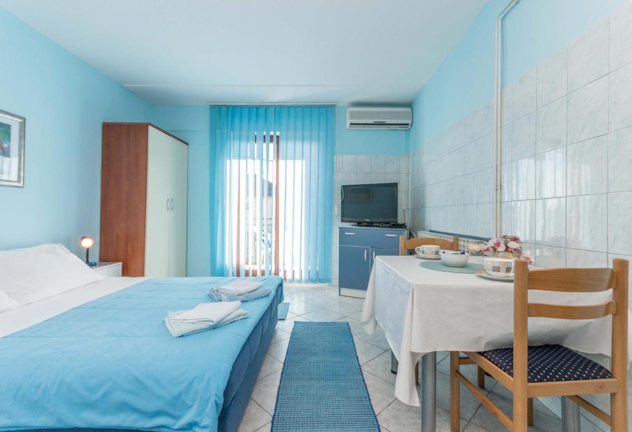 Savic Biograd Apartment Biograd Na Moru Exterior photo