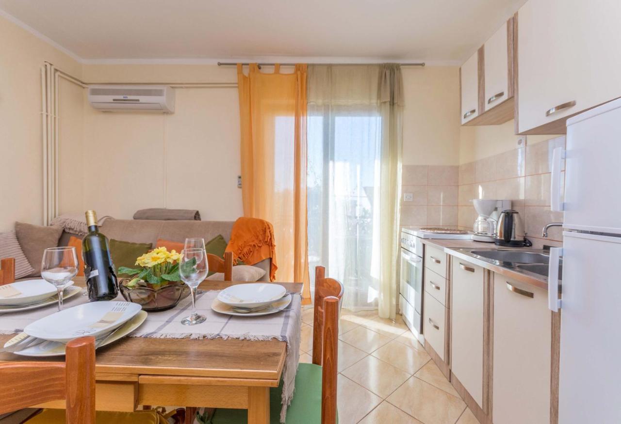 Savic Biograd Apartment Biograd Na Moru Exterior photo